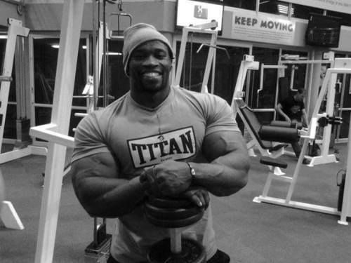 arpeejay:  Huge South African bodybuilder Vusumzi Njisane! (And, no, the last one isn’t a back shot but it’s too freakin’ hot – those arms, those shoulders! – to pass up!)