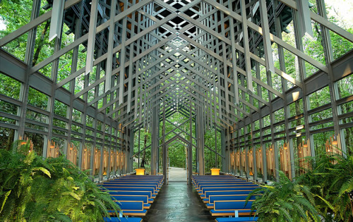 XXX itscolossal:  The Thorncrown Chapel in Eureka photo