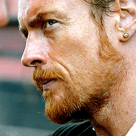 Flint’s Earring(s) Throughout The Seasons