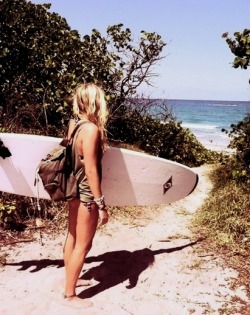 Surf Girls