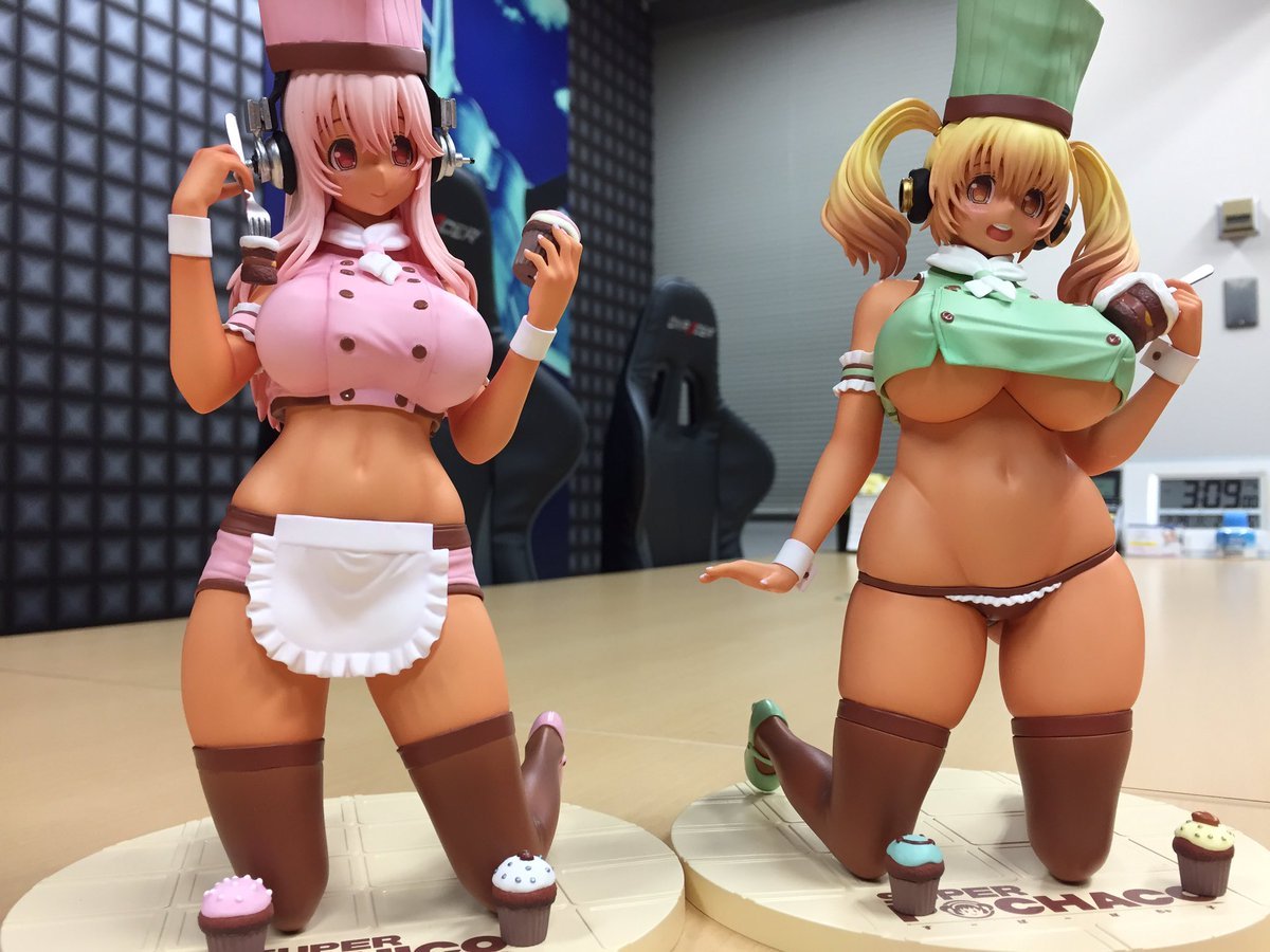 ohnoraptors:  キャラアニさんのパティシエそに子&amp;ぽちゃ子日焼けバージョンの彩色監修中です！(^○^)このギャル感⭐️ 