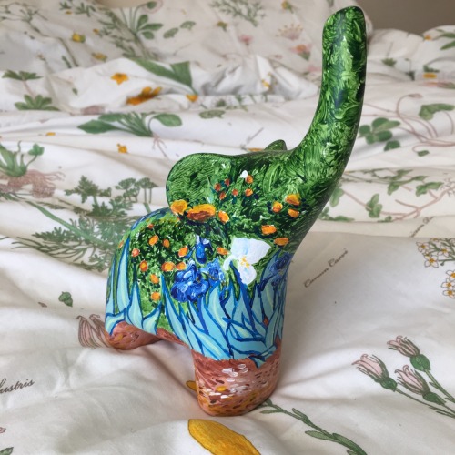 peachygoghh:Ya’ll have seen my monet elephant but this is my van gogh irises one! I paint these for my business called Take Root and Sprout (website link in my bio, but check out my instagram too!)