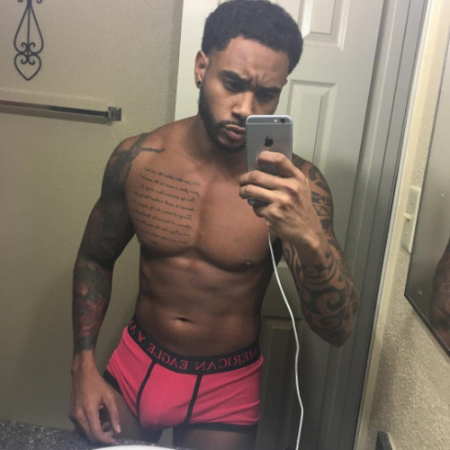 Blackmeet3.This brother is sexy af