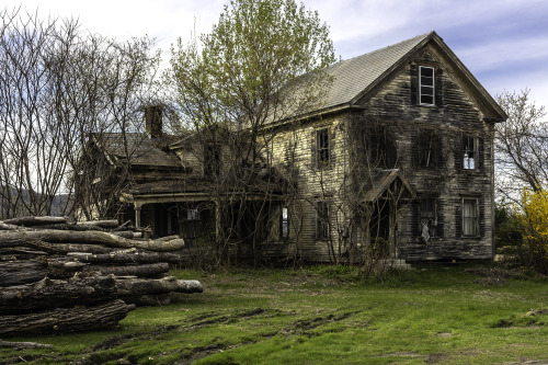 Abandoned HouseCharlestown, New Hampshire