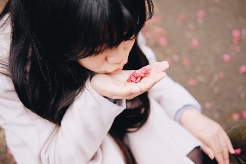 model：花岡夢菜 (@YunaMocosumikko)camera / lens：fujifilm x-t1 / xf35mm f2 r wr