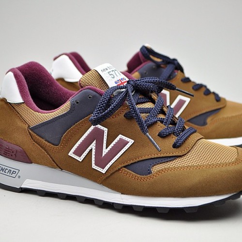 sole-heaven:  We got fresh New Balance online now. Super nice! #sneakers #sneakerheads #newbalance #kicks #kotd #nb #nicekicks #kicksonfire #snkrfrkr 