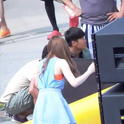 bae helping wendy to stand up