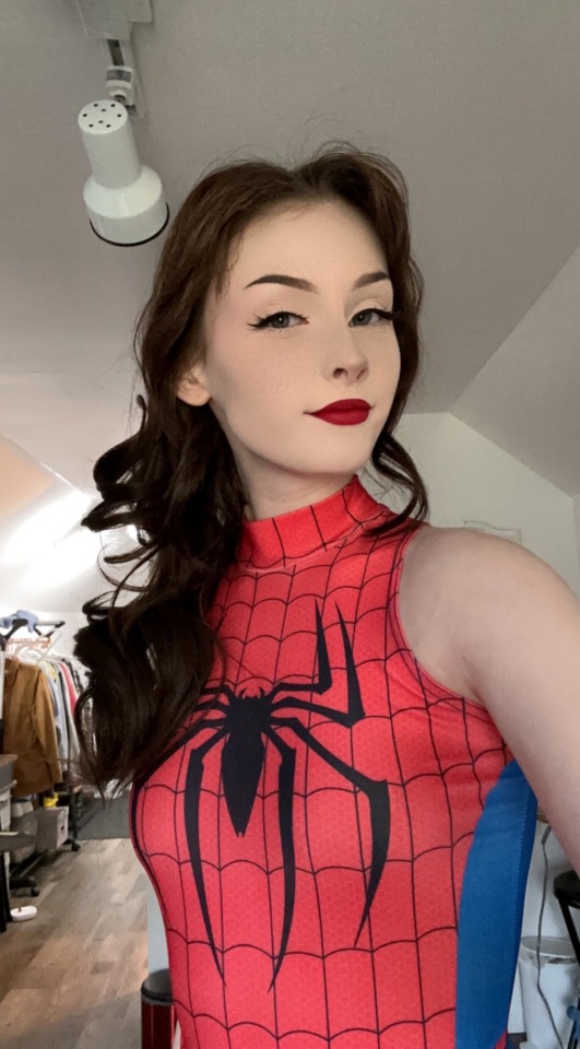 More Spider-man cosplay 🕸
(With hair extensions)