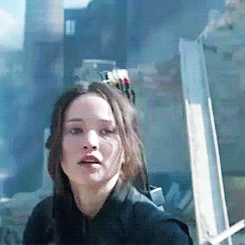 keybladesoras:  From The Hunger Games to Mockingjay. 
