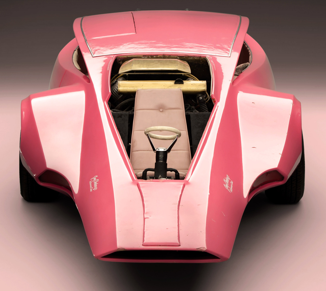 carsthatnevermadeit:  Pink Panther Limousine, 1969.Â The car was conceived by Hollywood