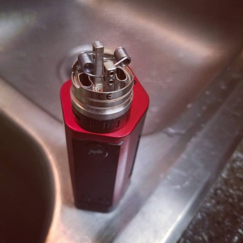 Simple coil I built the other day for my #senseherakles #RDA on my #wismec #reuleaux www.ins