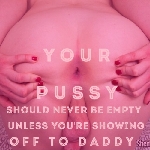 funenfemme: show your pussy off…   then plug it up! 
