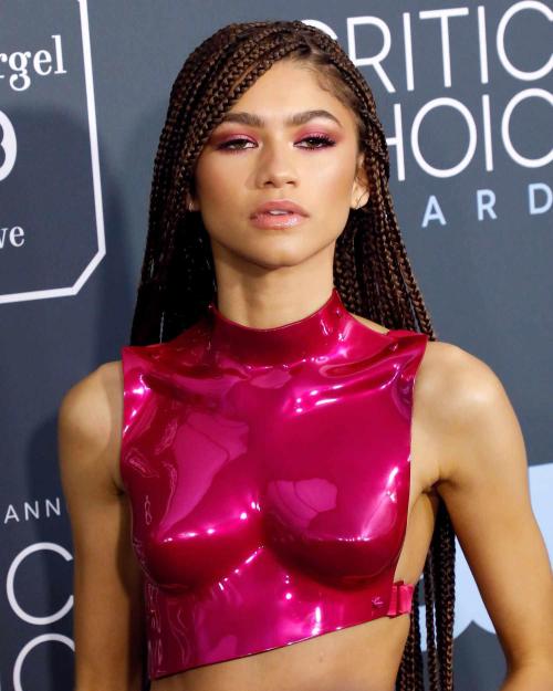 baddestbitchesglobal:  Zendaya Coleman