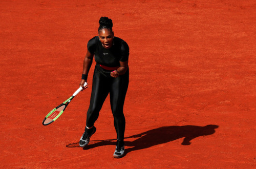gymnasticians:  Serena Williams defeats  Kristýna Plíšková in Round 1 of Roland-Garros
