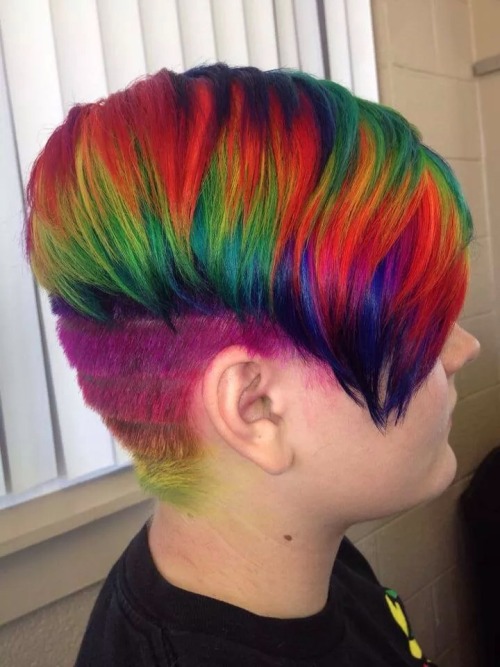 uggoff:  thylegend:  I have the best hairstylist ever  Well….I try.   Holy shit hello dream hair