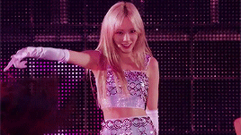 ot9s:  PHANTASIA in Japan - TaeyeonÂ 