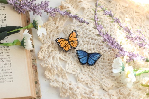 ash-elizabeth-art: Butterfly pins are now up in my shop! There’s a monarch butterfly and a blu