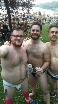 themantalope:  A couple more pics form the freedom from pants ride this weekend.