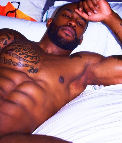 quanna78:  hottestmenontheplanet:  Infatuated with this King  LAWD HAVE MERCY!!!