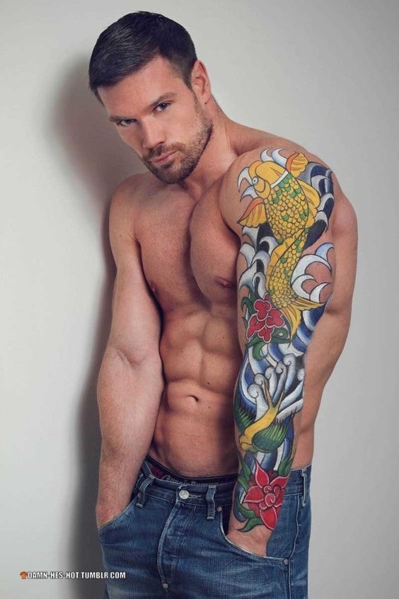damn-hes-hot:  DAMN HE’S HOT! Follow for daily pics of hot men - https://damn-hes-hot.tumblr.com/