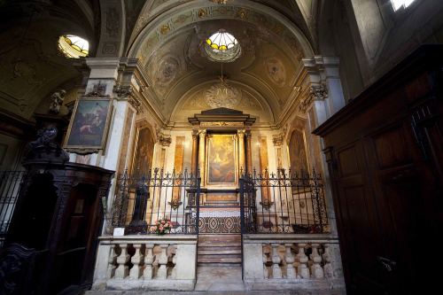 Some of the baroque side altars at San Francesco d'Assisi (Torino)1. Altar of the Crucifix2. Altar o