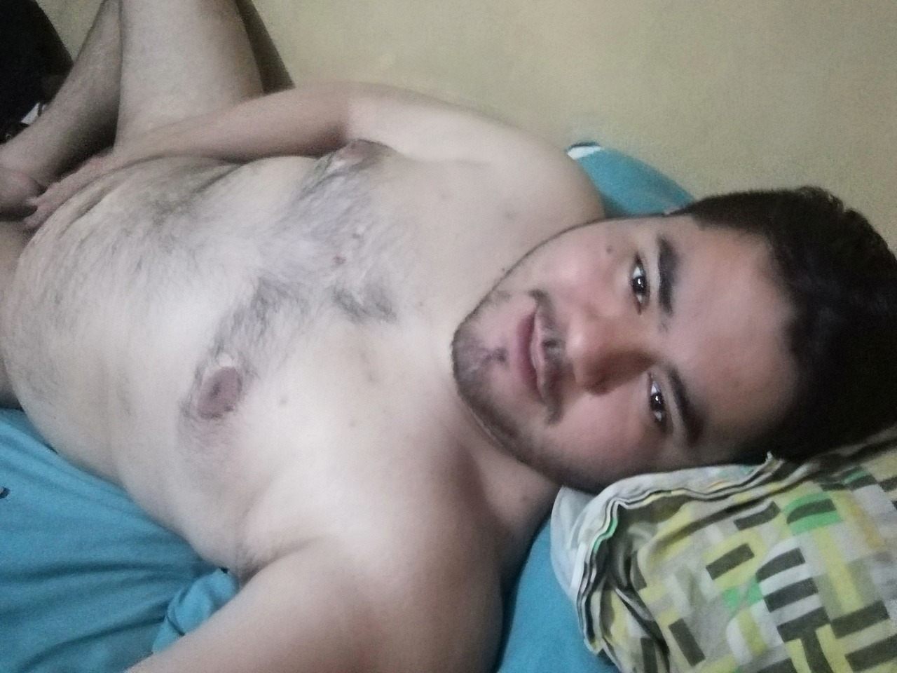 thekalercore:  Part 2 getting Horny#BearCub #Chubby #Me 