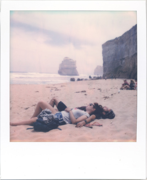 Flux et refluxTwelve Apostles, AustraliePolaroid SLR670-S, Polaroid Originals Color 600