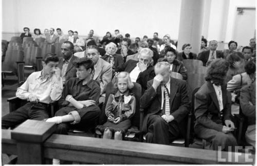 Los Angeles Traffic Court - What ya in for, kid?(Peter Stackpole. 1950)