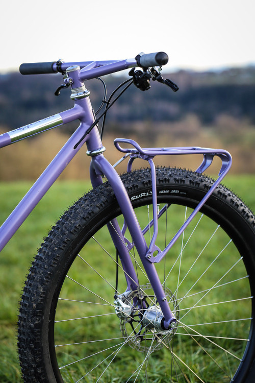 f9dtkfm:  Bike der Woche: Selfbuilt 29+ von IBC-User Rommos Big Forest Framworksってところでセルフビルドしたのかな？BY