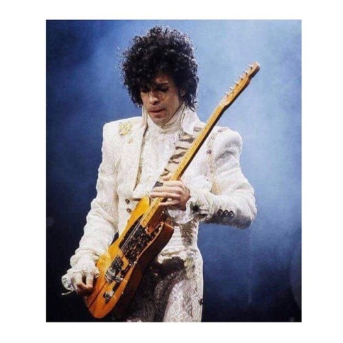 Prince……. . . . #prince #princerogersnelson #ripprince #singer #songwriter #producer #