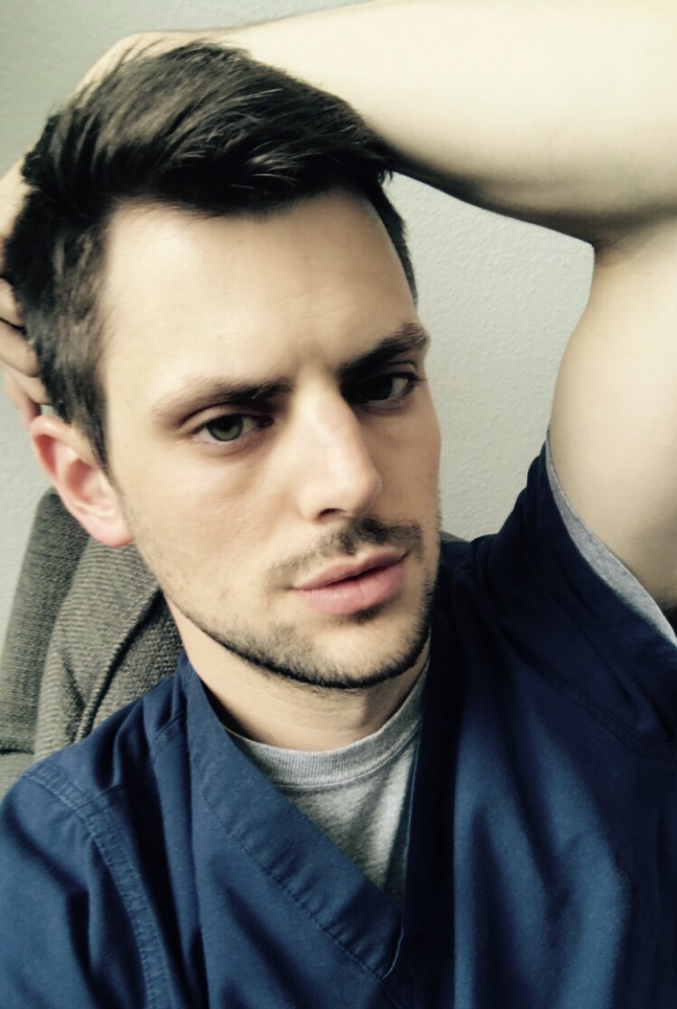 theonlylivingboyinnewyork:  americaorbust: I was challenged by @sweaterviking to