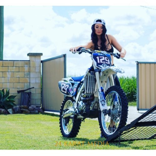 Badass #Motochicks like the beautiful @amy17890 are gifts from God Happy Friday #motocrossbabes