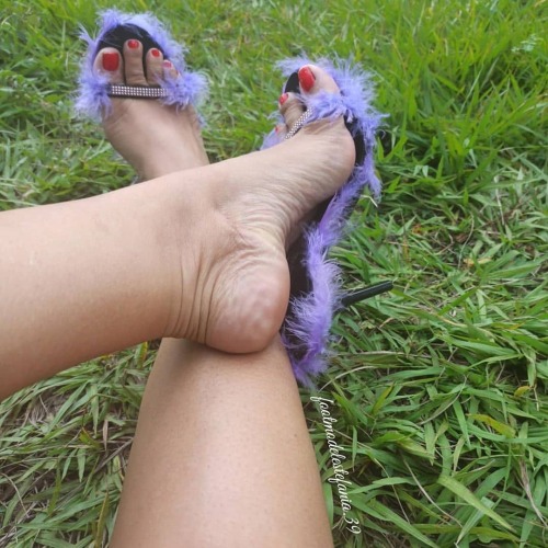 absolutfootfetish:Repost @footmodelestefania.39 • • • • • •  #feet #feet #footarch #footfetish #foot