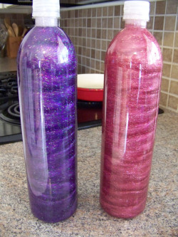 omgfirebreathingturtle:  Calming Glitter bottles are a great way to help your little one calm down and are also a great way to relax at bedtime.