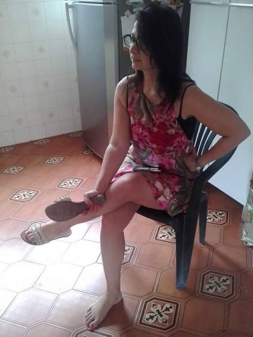 slipperm: jme061:lyndadisciplinadora: Boa noite….sonhe comigo e minha rasteirinha I am ready 