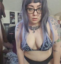 daisysdirtydiary:  It’s super hot in my room this morning, so obvs it is bikini babe time! 