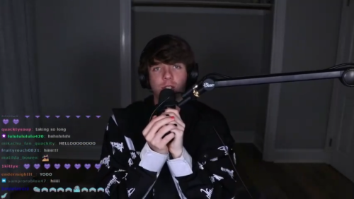KARL DOESNT LIKE DARK MODE?? Also, I Wish I Was That Mic So He Would Grip Me