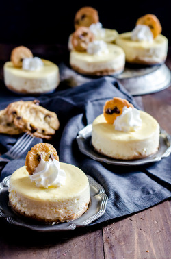 sweetoothgirl:    Mini Cookie Dough Cheesecake   