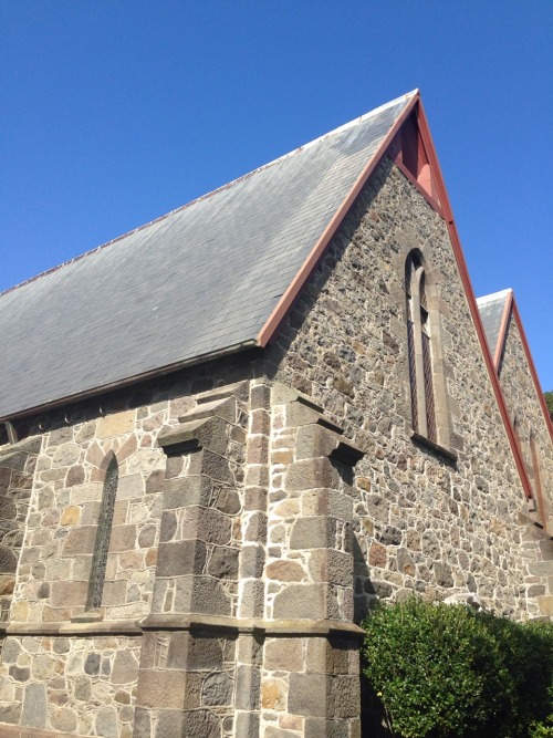 de-i-ji:  pretty little stone cathedral surrounded by rosemary 🌿❕⛪️