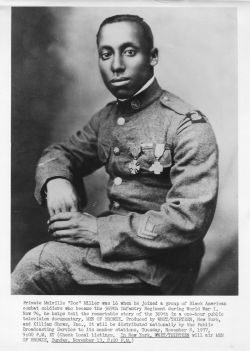 enrique262: Harlem Hellfighters African-american soldiers that bravely fought in the Great War, both