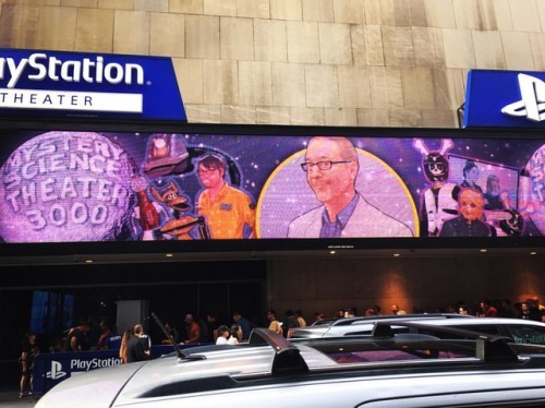 Ahhhh!!!! #mst3k #mst3klive #nyc #joelhodgson #johanahex #crowtrobot #tomservo (at PlayStation The