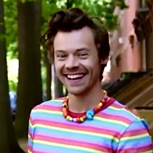helladirections:  So did anyone else notice that at the end all the fans got to blow the boys? 