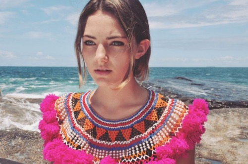 alalae:  mistclub:  neutralistic:  woah i’ve never seen this angle of this photo, she’s gorgeous! (patiently waiting for someone to edit the two together)  saw this comment a while ago and edited this photo and another of her together, not sure if