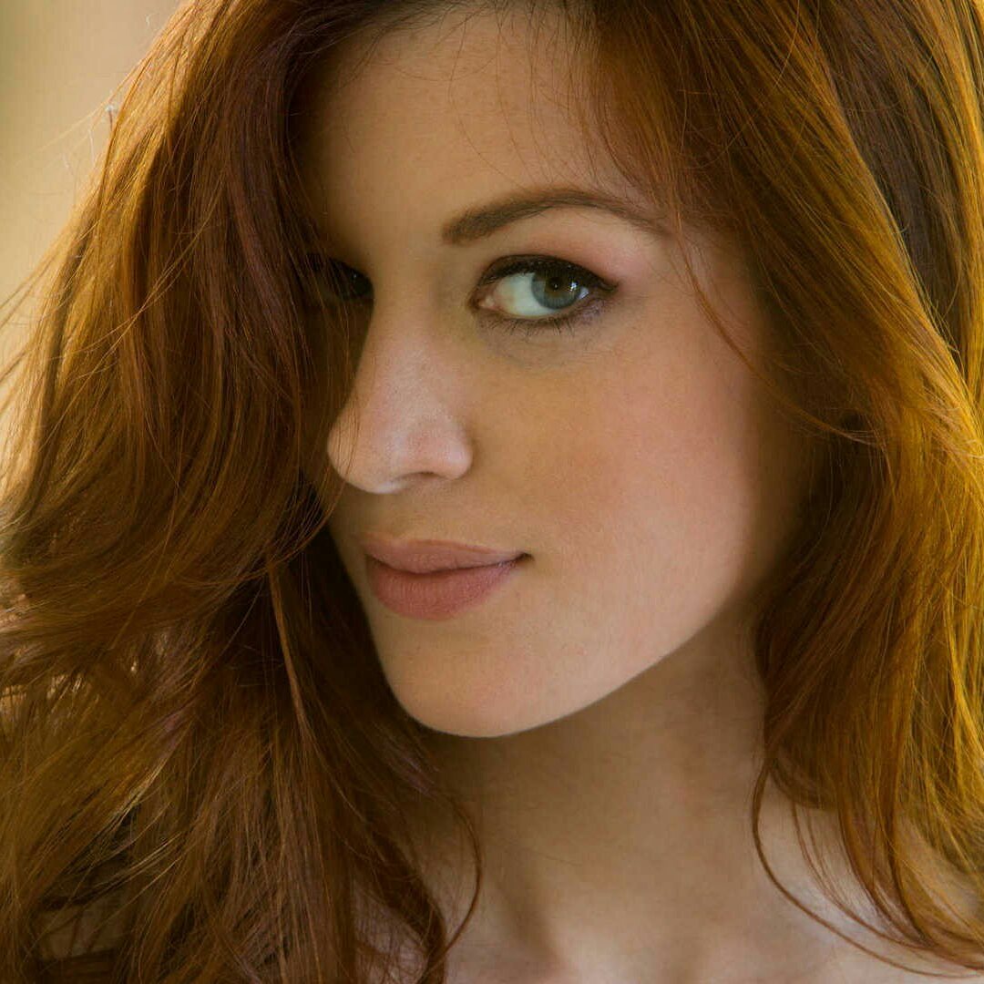 bottomsup-topsdown:  The Faces of Stoya