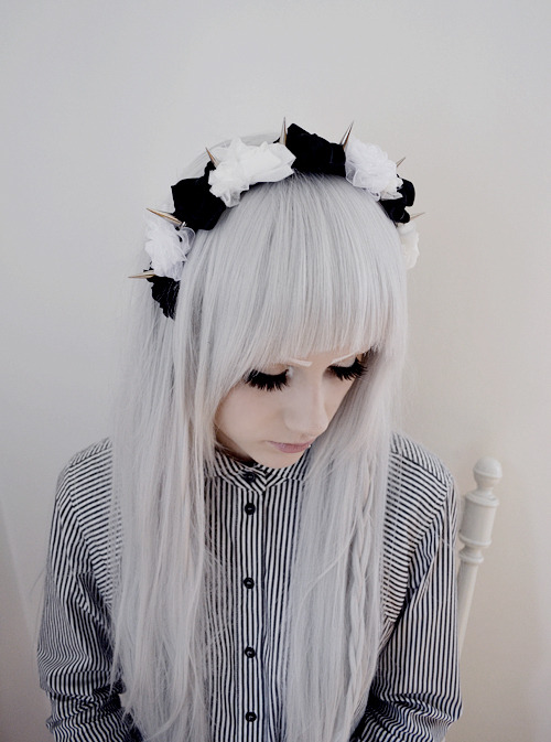 alexandraoffie:  dyed hair | Tumblr na We Heart It weheartit.com/entry/46887964/via/aLiCeRoCh