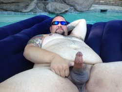 mafiacubb:  Afternoon in the pool!  His balls are just black !!
