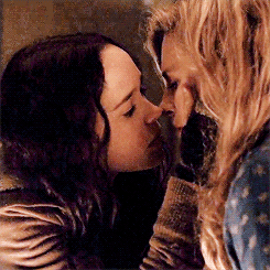 your-lesbian-friend:  elliotpdaily: “Can I kiss you?”“You may.”  ♡ 