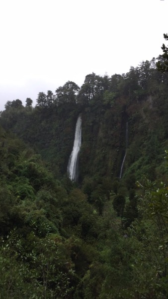 “A Youth Ambassadors Lens”
Photographer: Jennifer
Reporter: Kyndle
Date: 15/6/18
Location: Castro, Chile
“Today we got to see a waterfall and enjoy the beautiful scenery in Castro!”