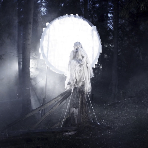 iambountyfan:iamamiwhoami; IN CONCERT now streaming in high resolution on THE ISLAND. twimc.cc/islan