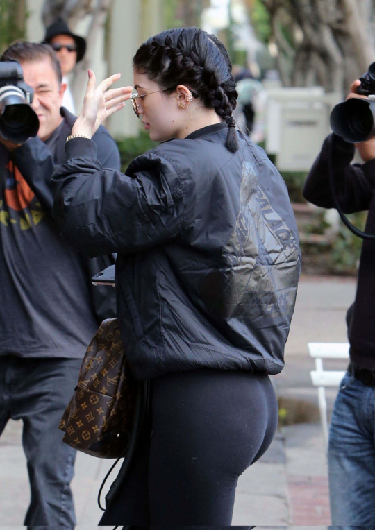 tottallykardashianobssessed:  Kylie Jenner
